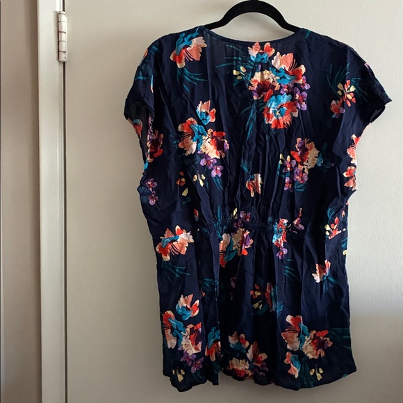 Torrid Top - Picture 7 of 7